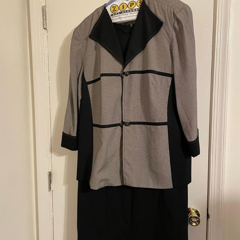 Women's Perception by Irene B Gray and Black Tweed 2-piece Dress Suit 16W